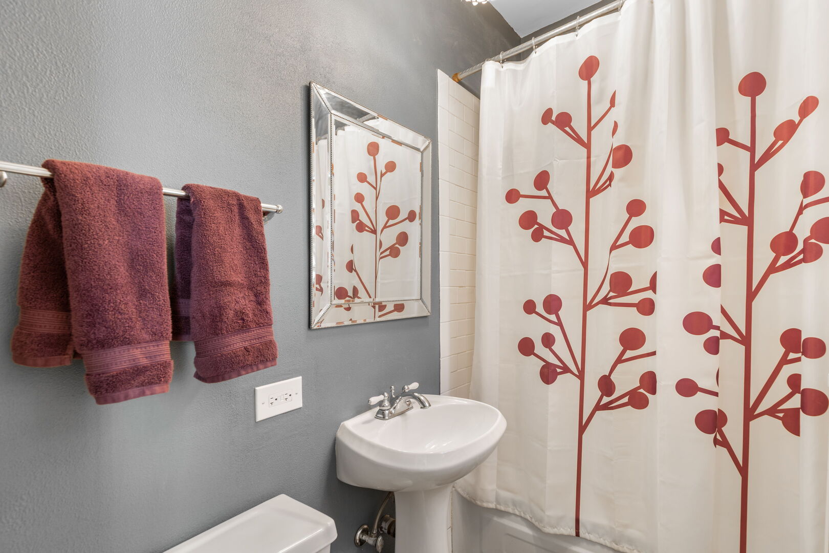 1339 West Lunt Avenue, Unit 2N Chicago, IL 60626 - Photo 18 of 22