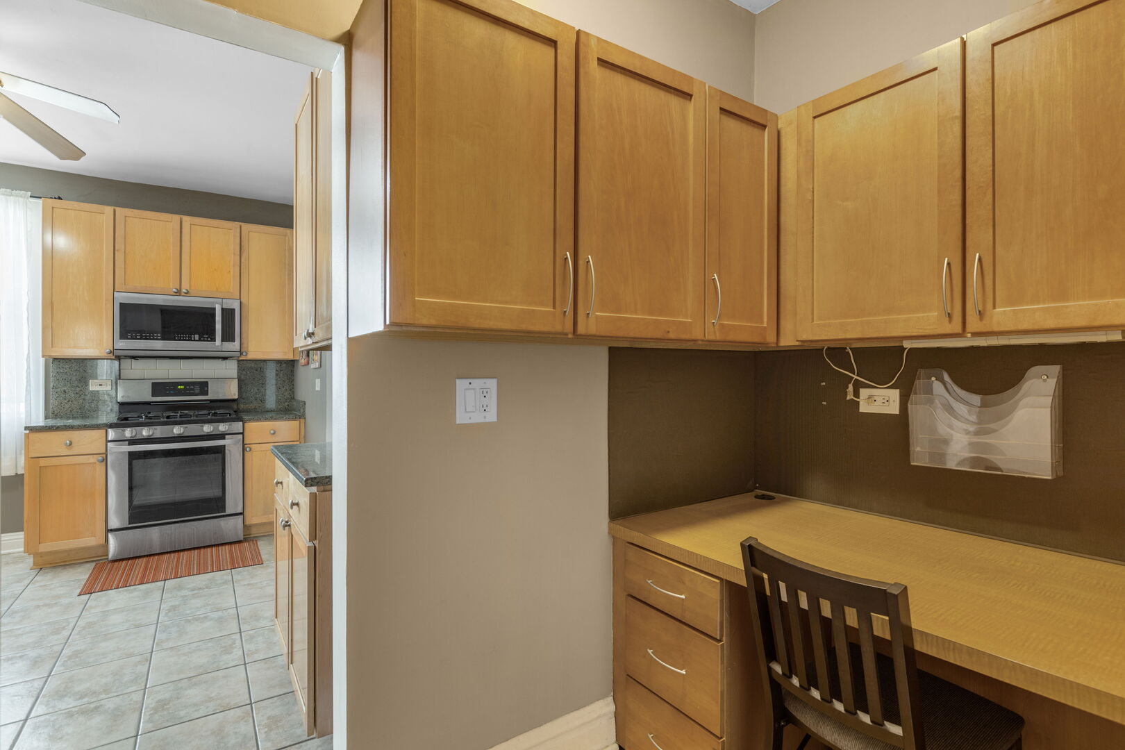 1339 West Lunt Avenue, Unit 2N Chicago, IL 60626 - Photo 7 of 22