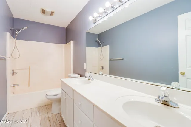 $339,000 | 105 Willbarry Road, Jacksonville, NC 28540