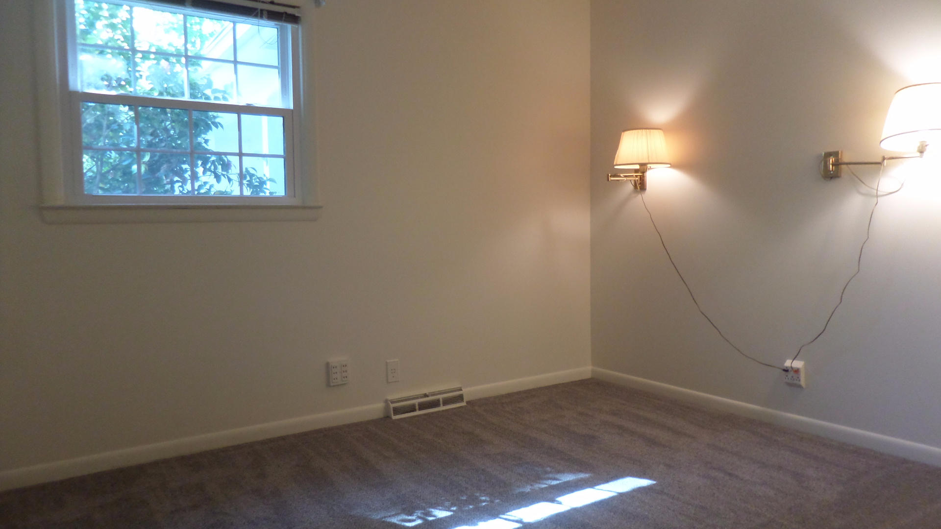 123 Windham Road Oak Ridge, TN 37830 - Photo 14 of 27 Second Bedroom