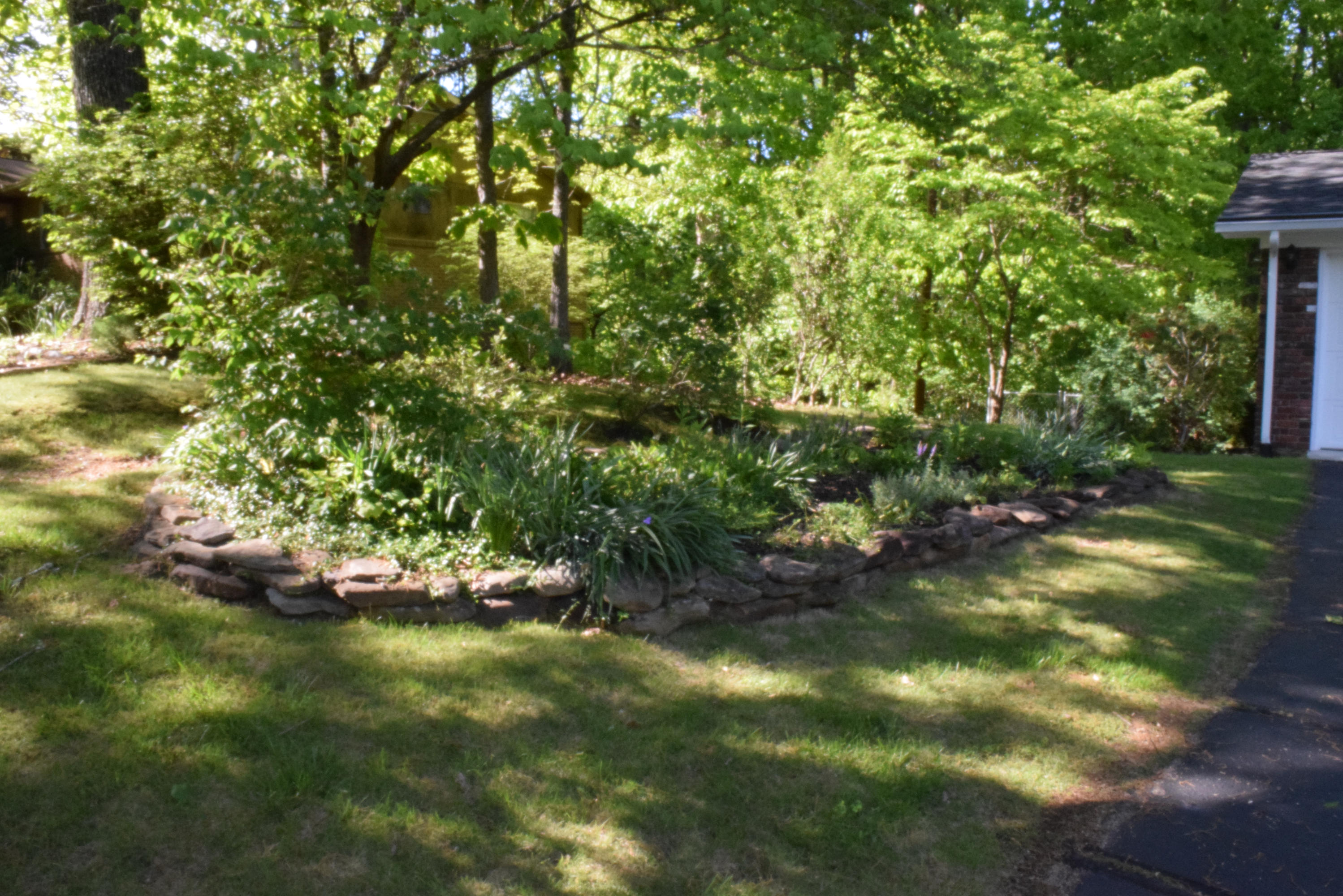 123 Windham Road Oak Ridge, TN 37830 - Photo 26 of 27 Landscaping
