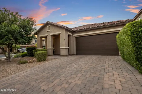 $925,000 | 6610 East Marisa Lane, Phoenix, AZ 85054