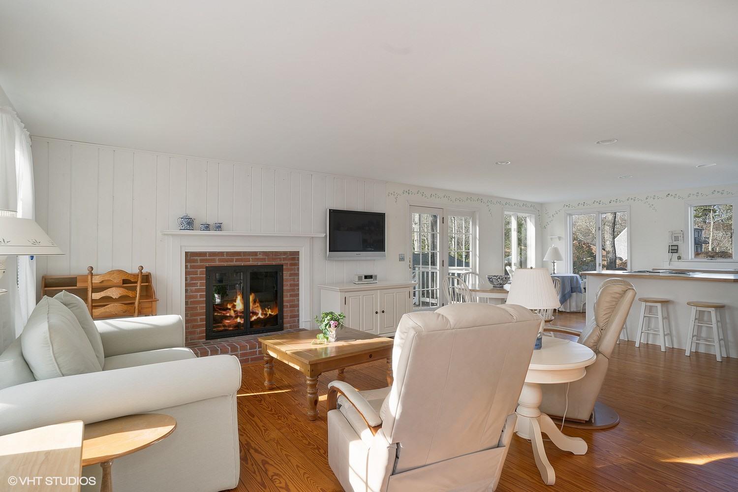 17 Highridge Road Brewster, MA 02631 - Photo 2 of 17 Living Room
