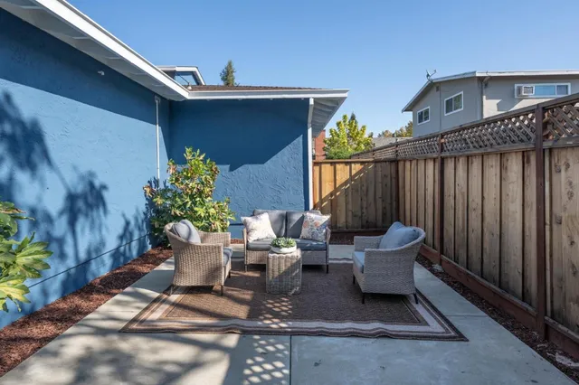 $2,500,000 | 1035 Valota Road, Redwood City, CA 94061