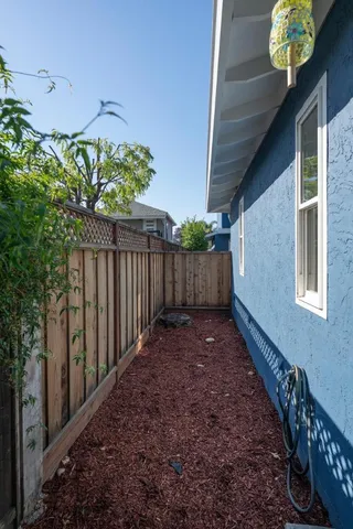 $2,500,000 | 1035 Valota Road, Redwood City, CA 94061