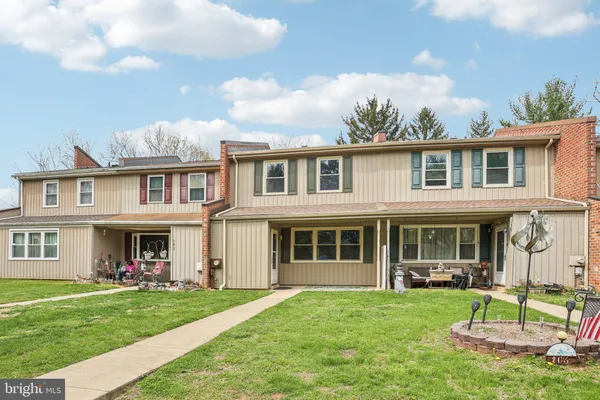 $325,000 | 207 Westbury Court, Unit 122, Downingtown, PA 19335