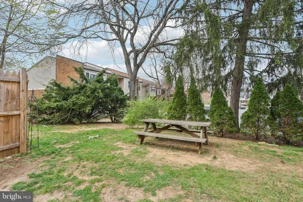 $325,000 | 207 Westbury Court, Unit 122, Downingtown, PA 19335