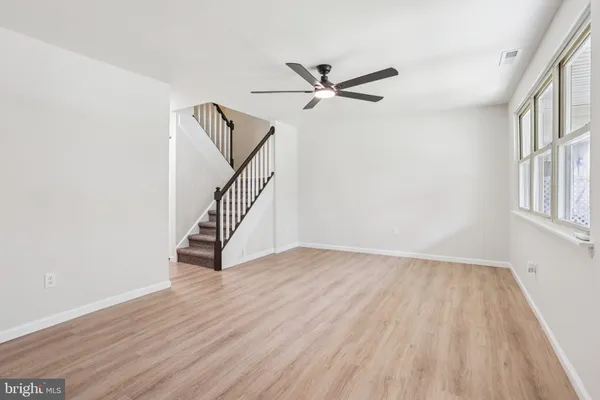 $325,000 | 207 Westbury Court, Unit 122, Downingtown, PA 19335