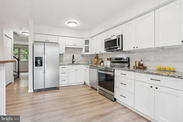 $325,000 | 207 Westbury Court, Unit 122, Downingtown, PA 19335