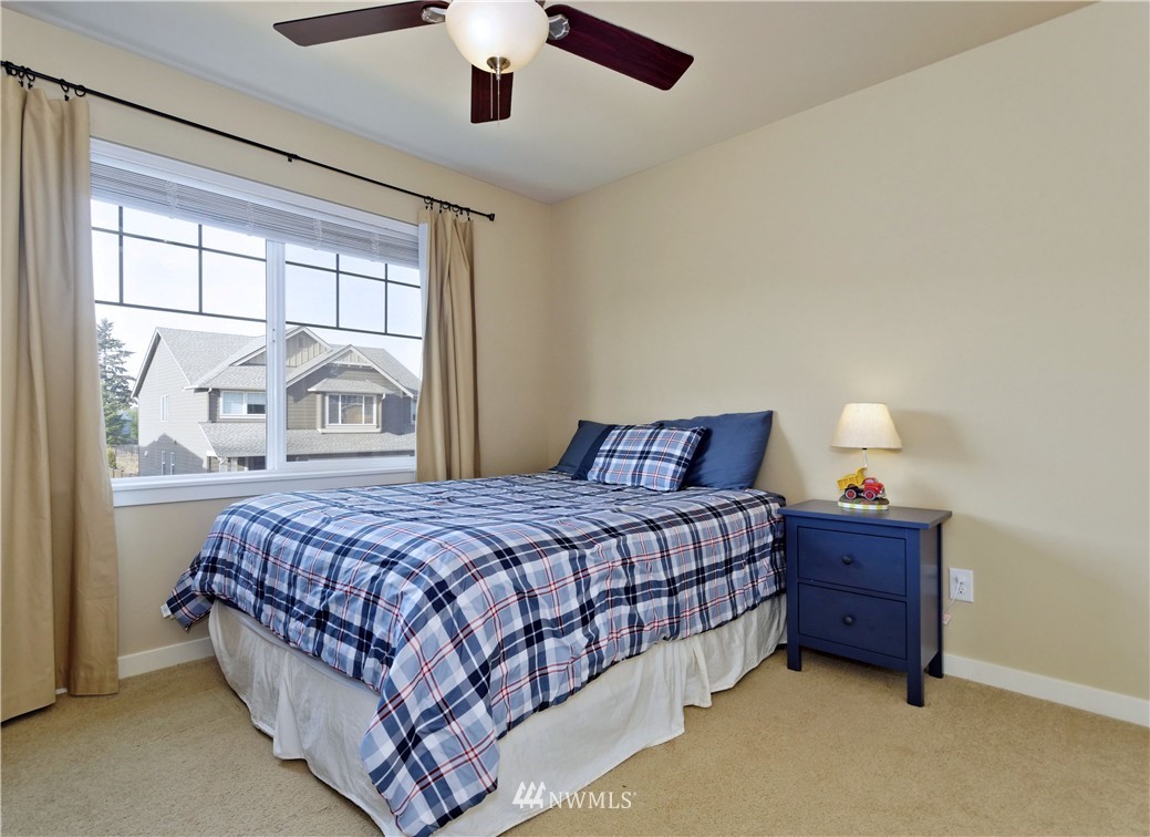 208 Field Avenue Northeast Renton, WA 98059 - Photo 12 of 17