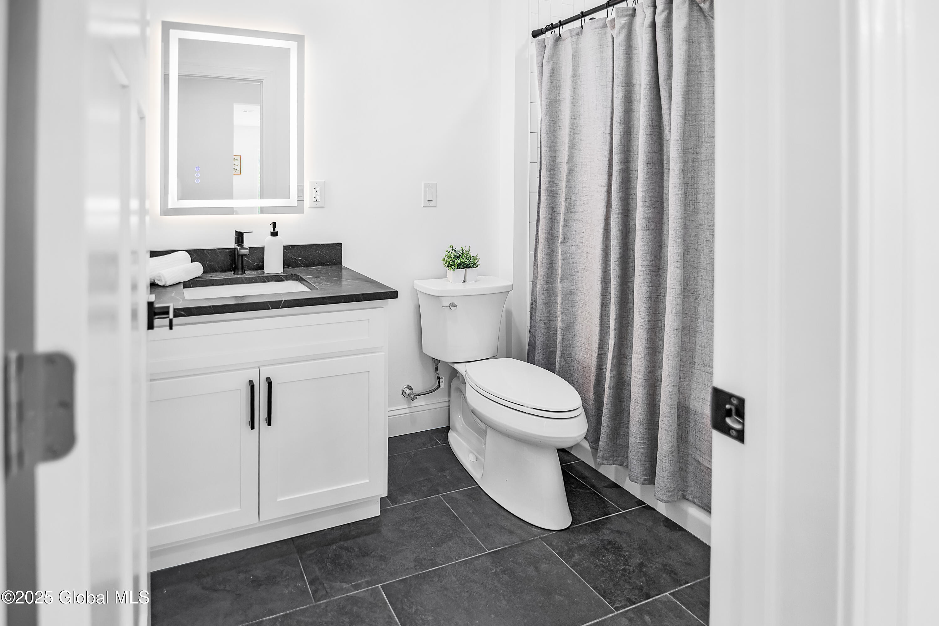 19 Forest Road Queensbury, NY 12845 - Photo 25 of 36 Bathroom 3