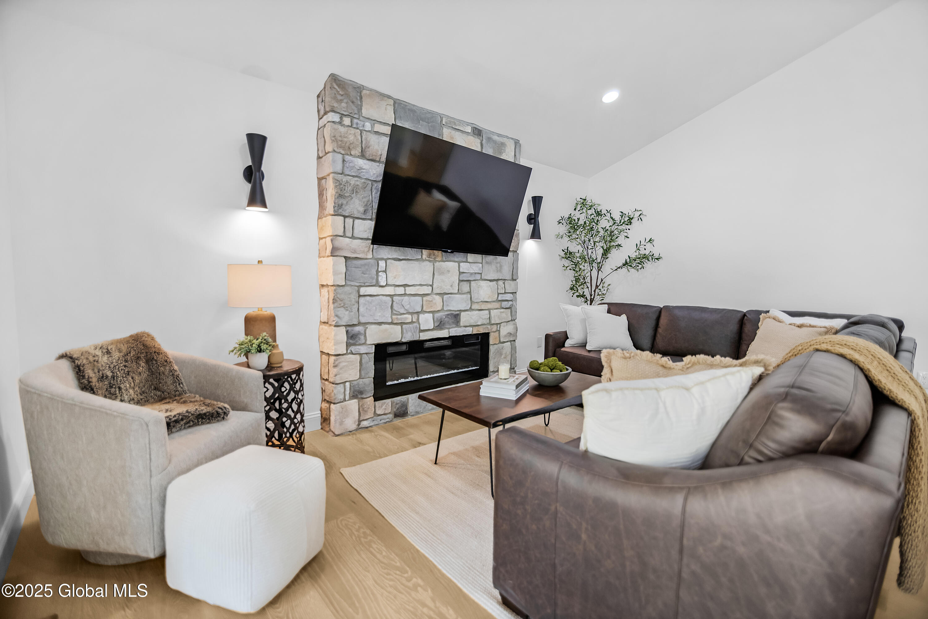 19 Forest Road Queensbury, NY 12845 - Photo 10 of 36 Living Room