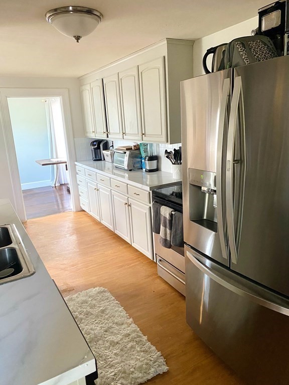 15 Brentham Road Billerica, MA 01862 - Photo 11 of 16 Gallery Image 11