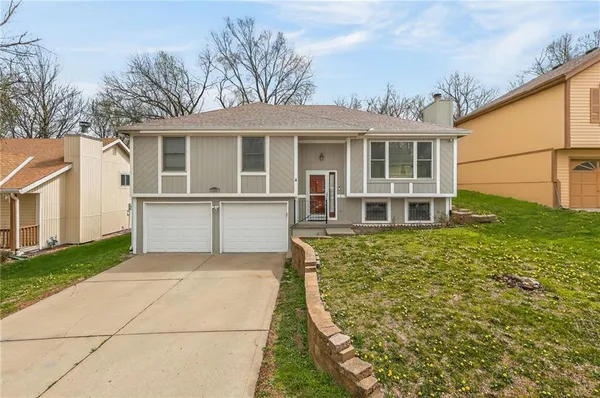 $369,000 | 4115 North Troost Avenue, Kansas City, MO 64116