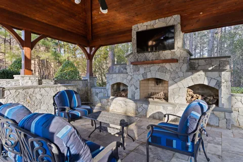 $1,800,000 | 112 Winding Ridge Road, Durham, NC 27713