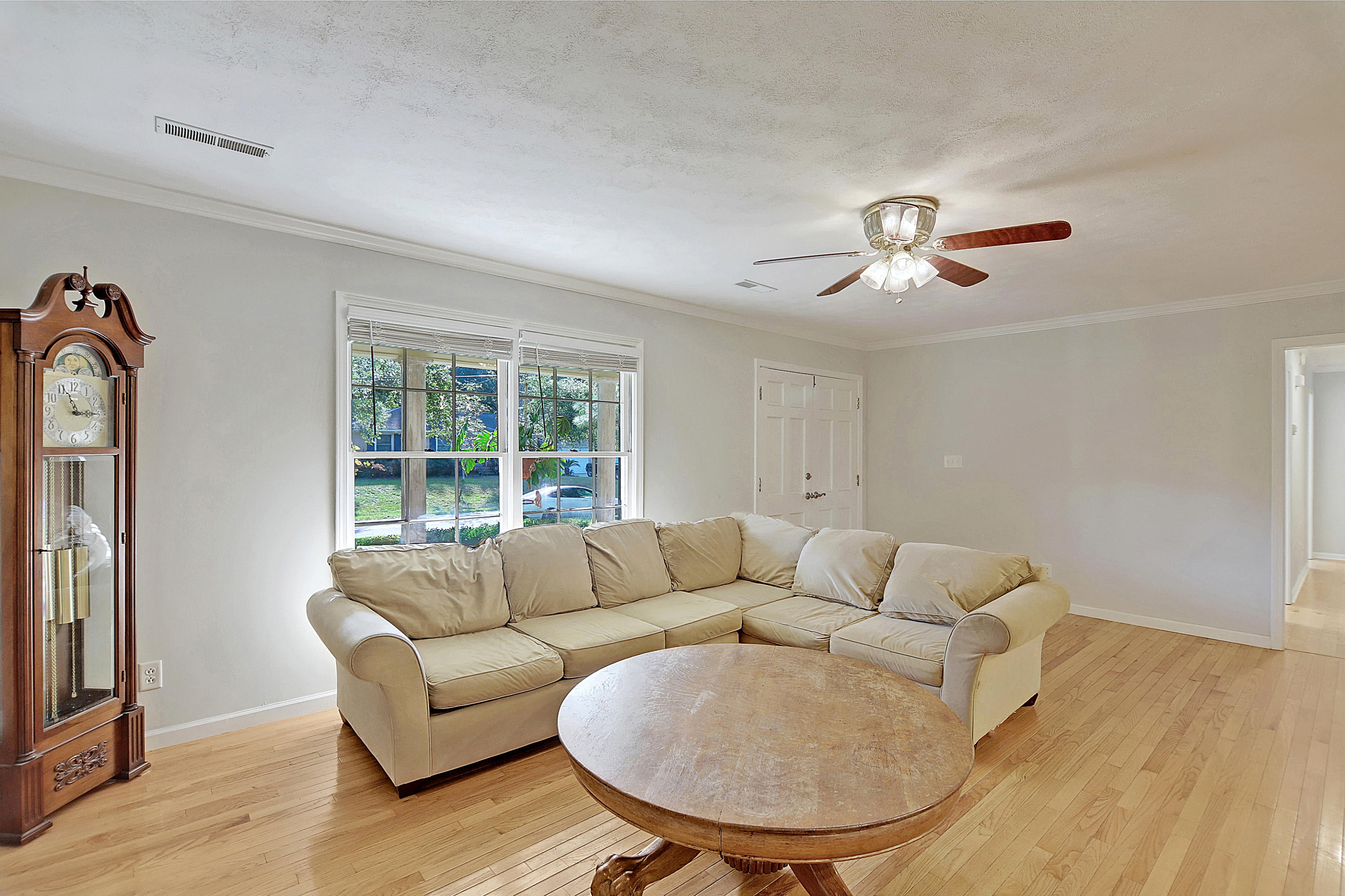 1298 Julian Clark Road Charleston, SC 29412 - Photo 6 of 22 Living Room