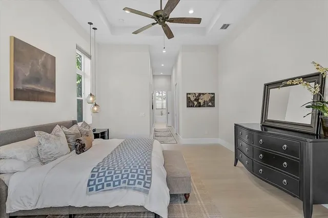 $1,899,000 | 960 Highland Circle, Nokomis, FL 34275