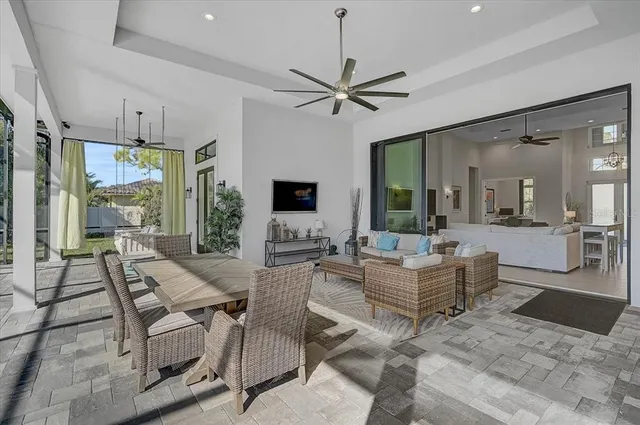 $1,899,000 | 960 Highland Circle, Nokomis, FL 34275