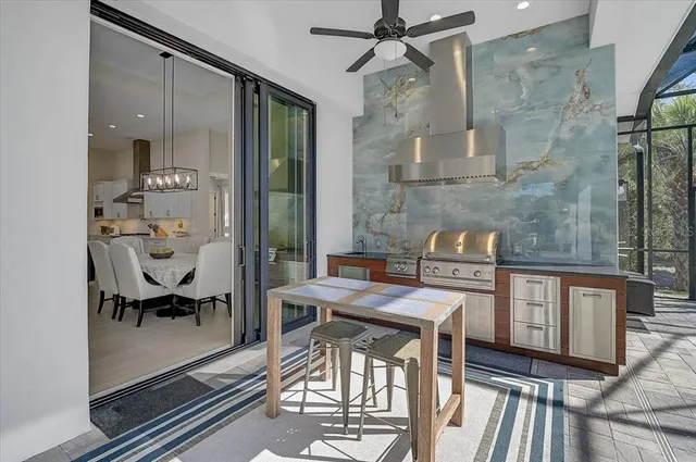 $1,899,000 | 960 Highland Circle, Nokomis, FL 34275