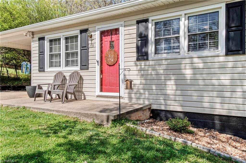 239 Harris Avenue Elkin, NC 28621 - Photo 4 of 26 Gallery Image 4