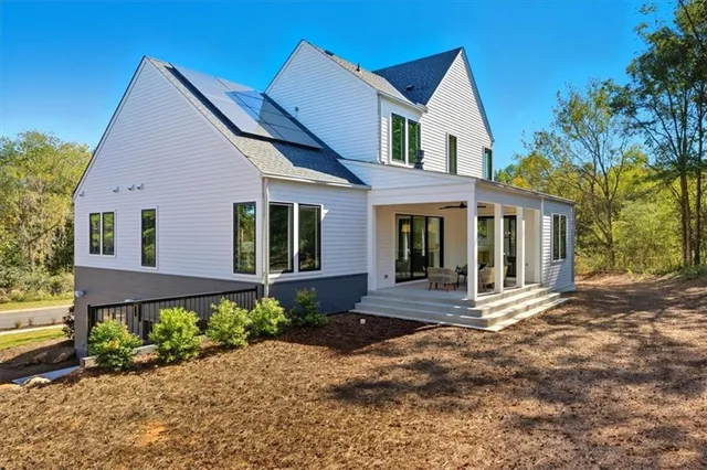 $1,995,000 | 235 Winterberry Way, Roswell, GA 30075