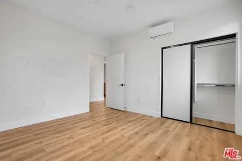 $4,580 | 5657 Virginia Avenue, Unit 403, Los Angeles, CA 90038