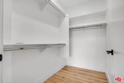 $4,580 | 5657 Virginia Avenue, Unit 403, Los Angeles, CA 90038