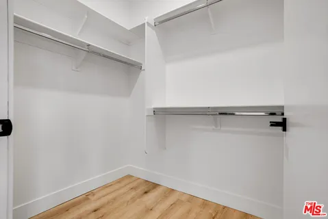 $4,580 | 5657 Virginia Avenue, Unit 403, Los Angeles, CA 90038