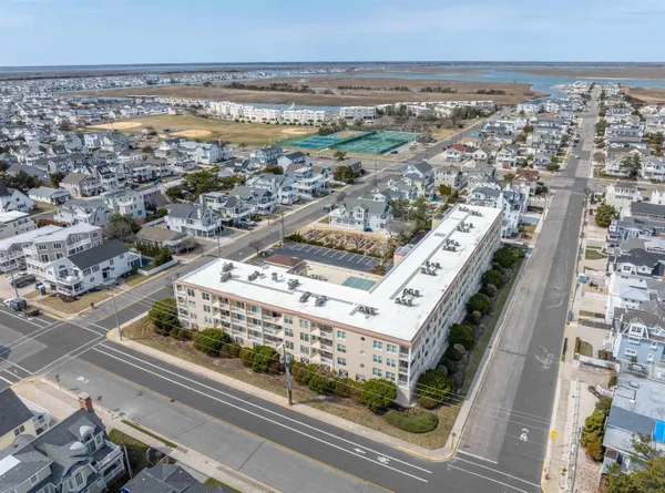 $1,250,000 | 700 1st, Unit 215, Avalon, NJ 08202