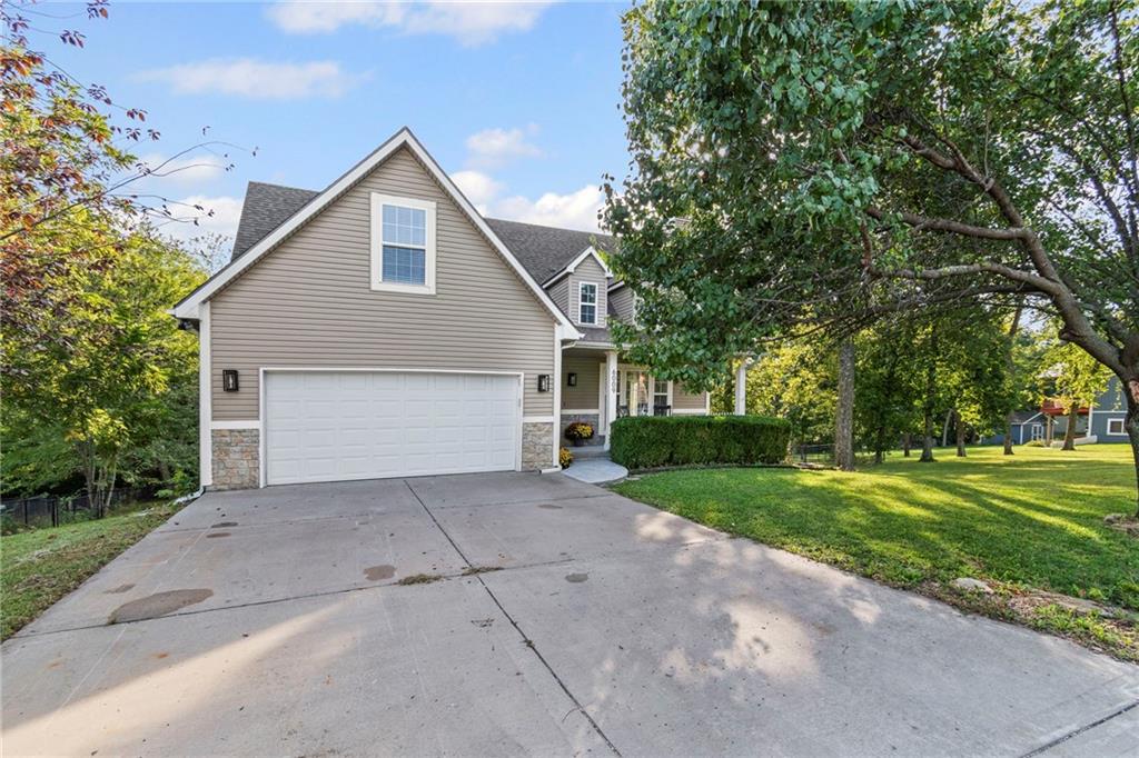 6009 Walnut Cove Trimble, MO 64492 - Photo 2 of 38