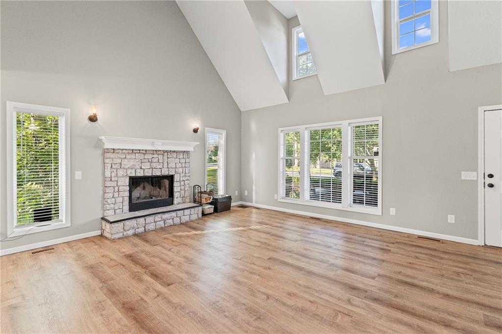 6009 Walnut Cove Trimble, MO 64492 - Photo 5 of 38