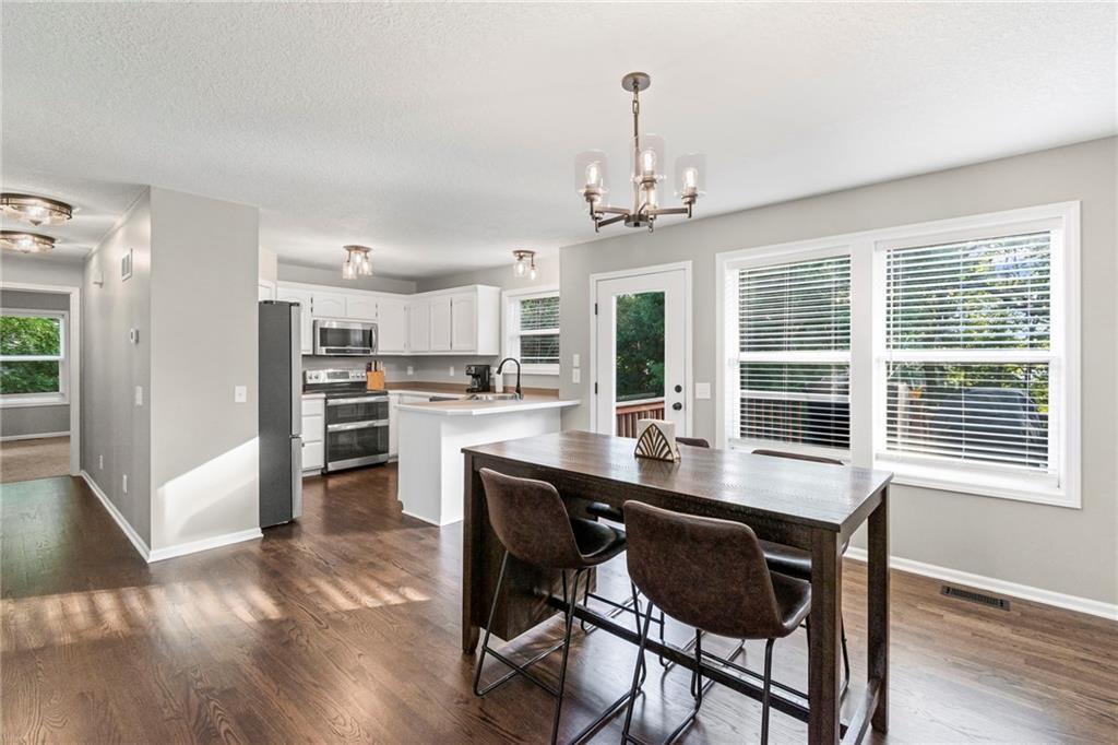 6009 Walnut Cove Trimble, MO 64492 - Photo 8 of 38