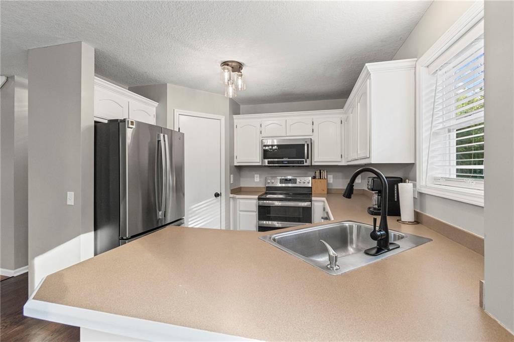 6009 Walnut Cove Trimble, MO 64492 - Photo 9 of 38