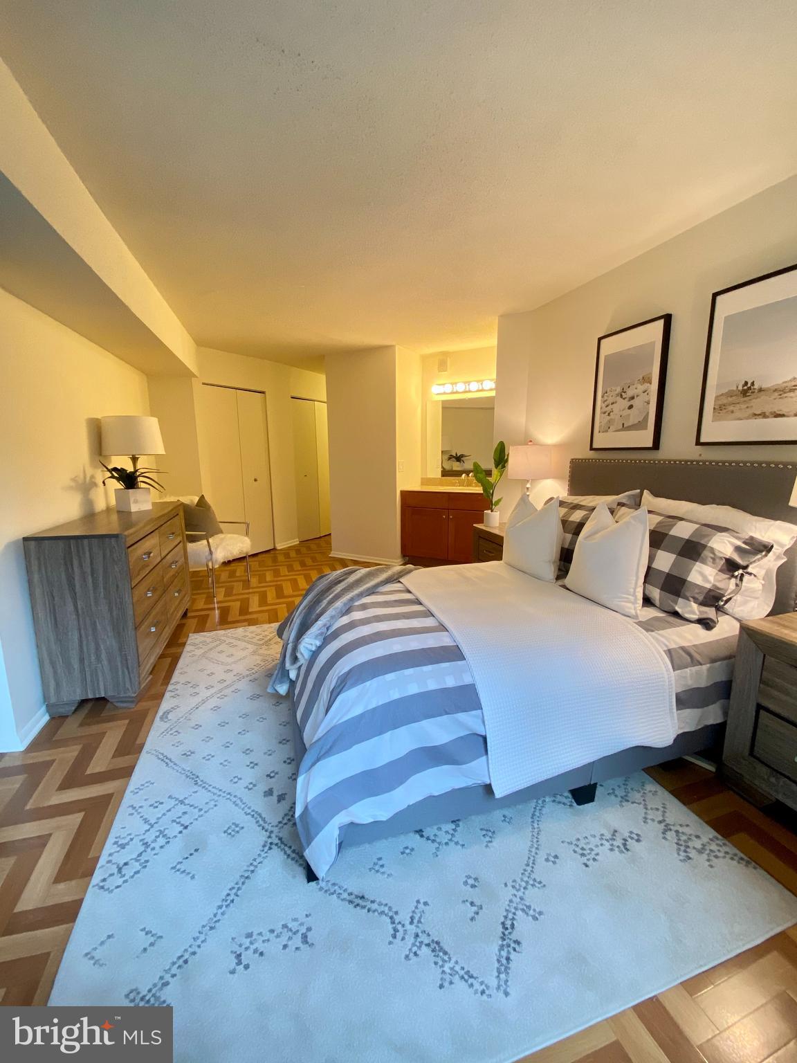 1420 Locust Street, Unit 7D Philadelphia, PA 19102 - Photo 12 of 28