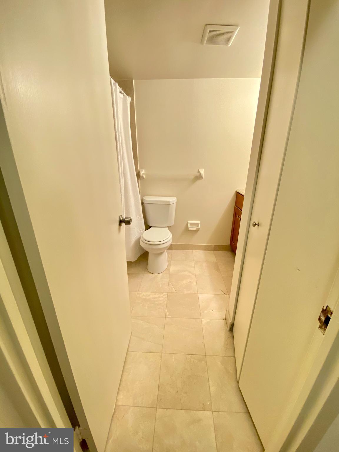 1420 Locust Street, Unit 7D Philadelphia, PA 19102 - Photo 16 of 28