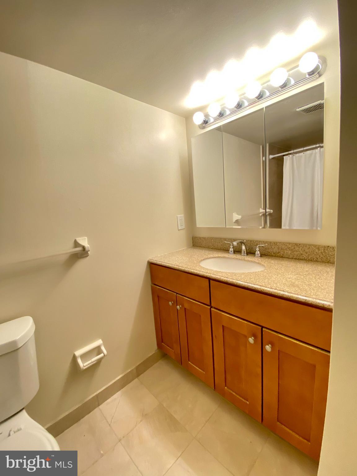 1420 Locust Street, Unit 7D Philadelphia, PA 19102 - Photo 17 of 28