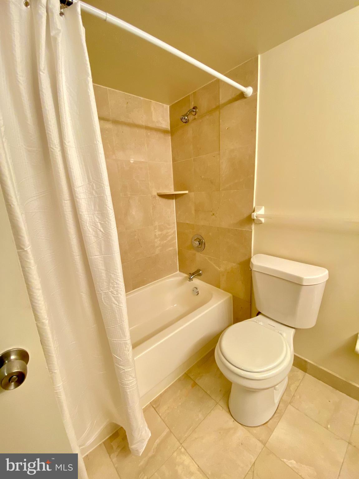 1420 Locust Street, Unit 7D Philadelphia, PA 19102 - Photo 18 of 28