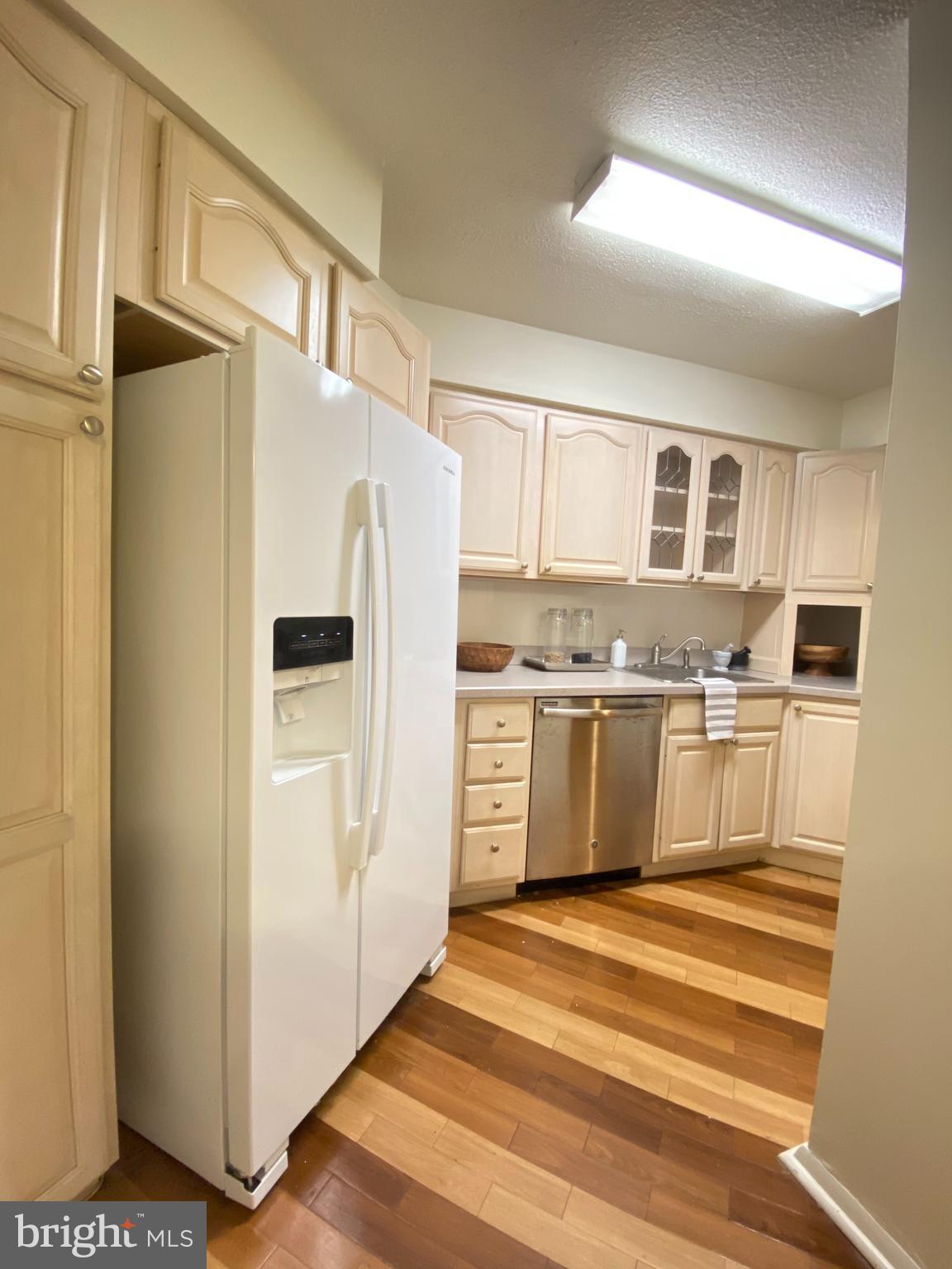 1420 Locust Street, Unit 7D Philadelphia, PA 19102 - Photo 7 of 28