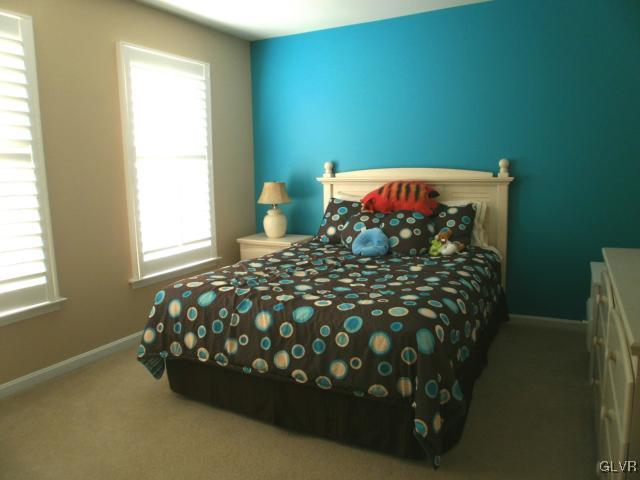 8665 Cascade Road Breinigsville, PA 18031 - Photo 9 of 14 Gallery Image 9