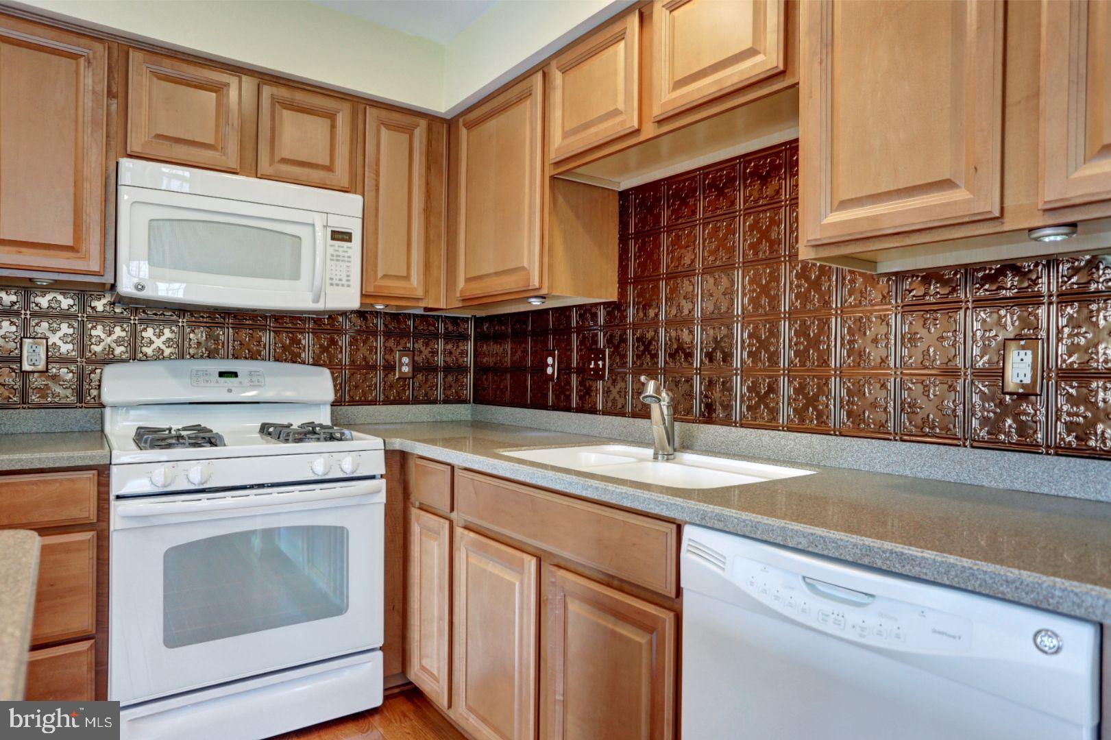 2601 Orchard View Road Reading, PA 19606 - Photo 13 of 32