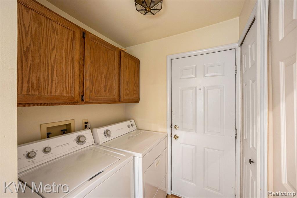 1695 Huntington Park, Unit D Rochester Hills, MI 48309 - Photo 11 of 24