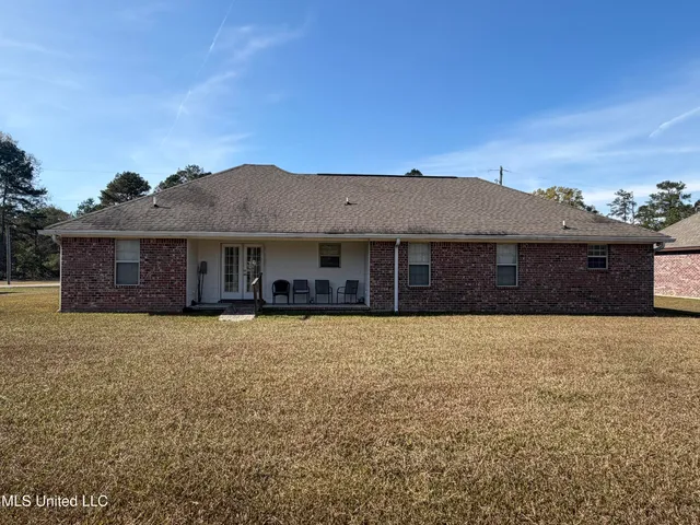 $219,900 | 11 Silverleaf Drive, Hattiesburg, MS 39401