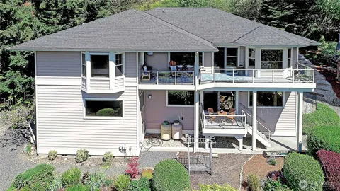 $1,350,000 | 2166 East Angel Lane, Camano Island, WA 98282