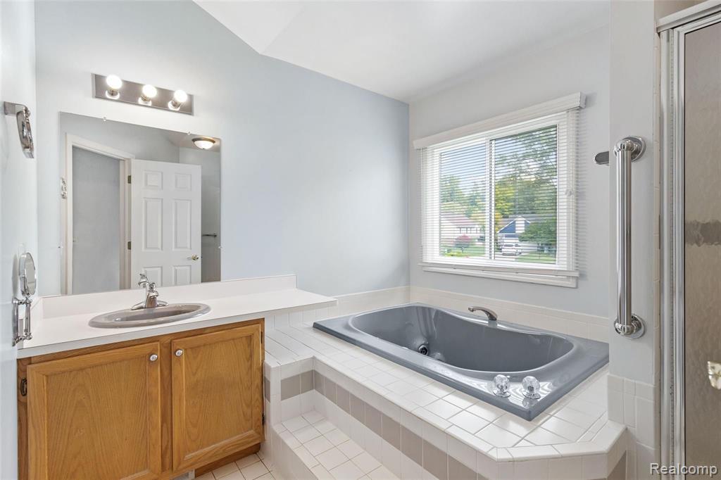 3327 Fairgrove Terrace Rochester Hills, MI 48309 - Photo 26 of 55