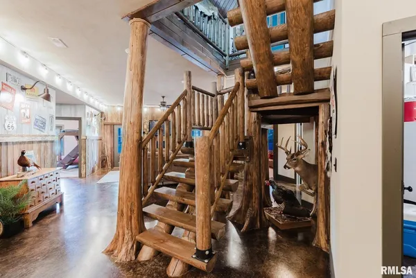 $995,000 | 3525 Parrish Ridge Lane, Goreville, IL 62939