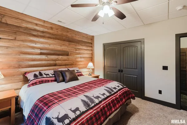 $995,000 | 3525 Parrish Ridge Lane, Goreville, IL 62939