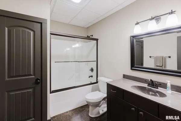 $995,000 | 3525 Parrish Ridge Lane, Goreville, IL 62939