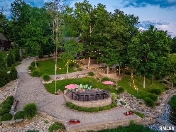 $995,000 | 3525 Parrish Ridge Lane, Goreville, IL 62939