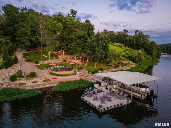 $995,000 | 3525 Parrish Ridge Lane, Goreville, IL 62939