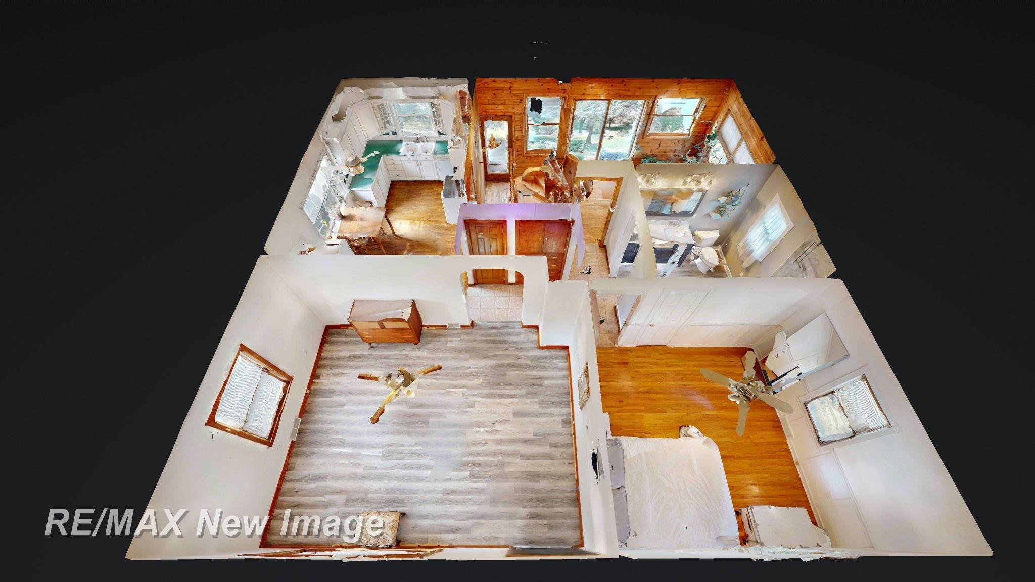 1439 Midland Road Saginaw, MI 48638 - Photo 28 of 45 50189211-f93e4f1b-62e0-4cd9-a26a-a9934bd3a8de.JPG